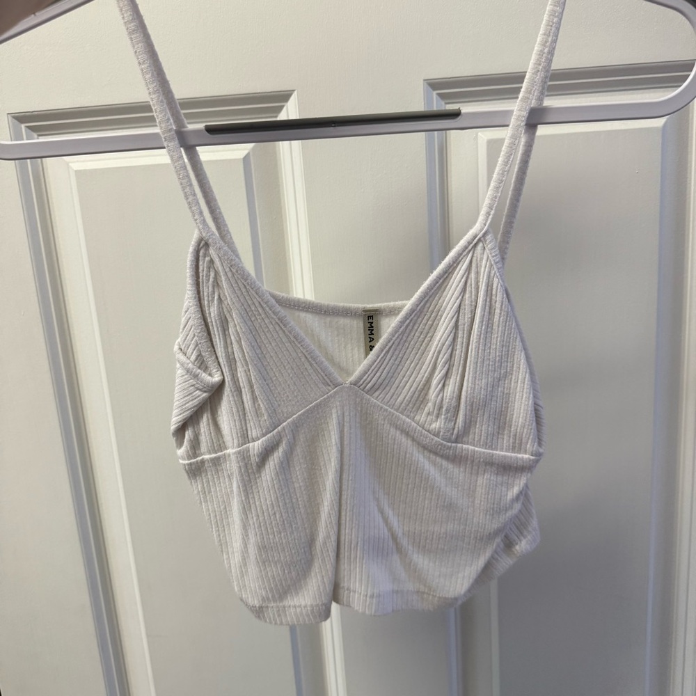 EMMA & SAM WHITE RIB CROP